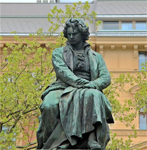 大型貝多芬雕塑.jpg 大型貝多芬雕塑.jpg