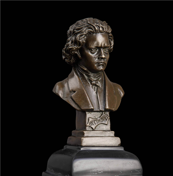 公園貝多芬雕塑.jpg 公園貝多芬雕塑.jpg