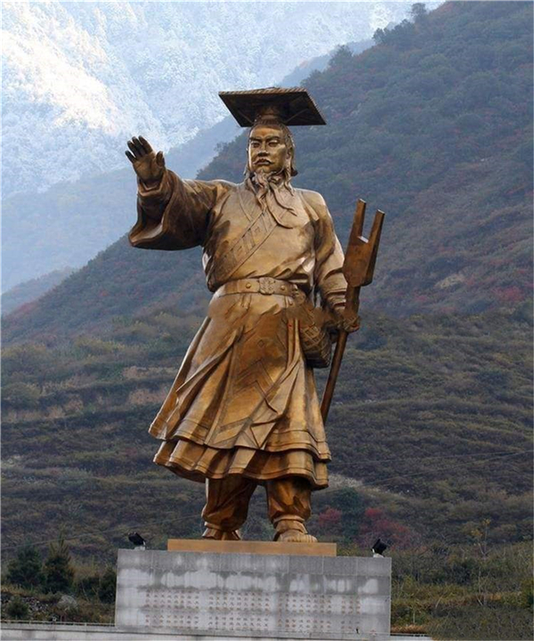 大禹雕像.jpg 大禹雕像.jpg