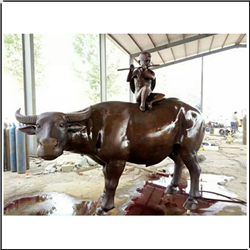 吹笛子銅牛雕塑 吹笛子銅牛雕塑