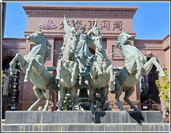 小區(qū)銅馬雕塑定制 小區(qū)銅馬雕塑定制