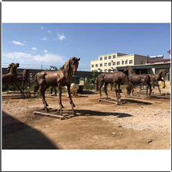 馬踏浪銅雕 馬踏浪銅雕