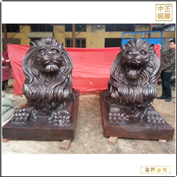 銀行門前鑄銅匯豐獅子 銀行門前鑄銅匯豐獅子